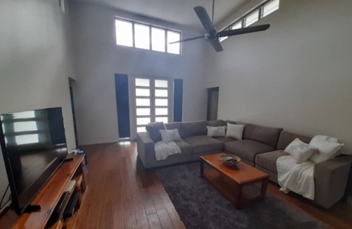 Midge Point House | Immaculate Ocean Front Family & Pet Friendly Home