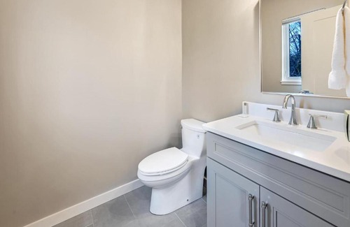 Asheville House | Immaculate South Slope Townhome Unit 96
