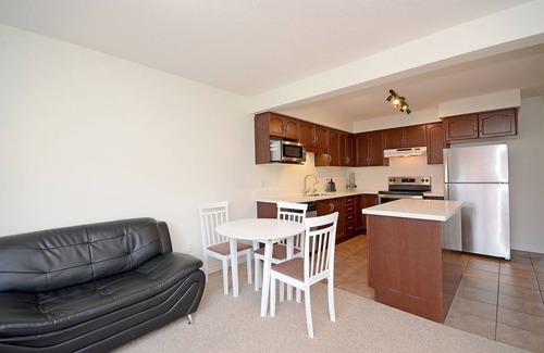 Guelph House | Immaculate townhouse in highly sought-after South-end of Guelph