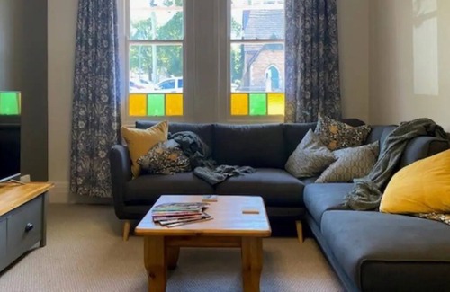 Goulburn Cottage | Immaculately renovated cottage in the centre of town