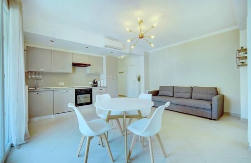 Carnot Apartment | Immogroom - Terrace - 2 bedrooms - Downtown - AC
