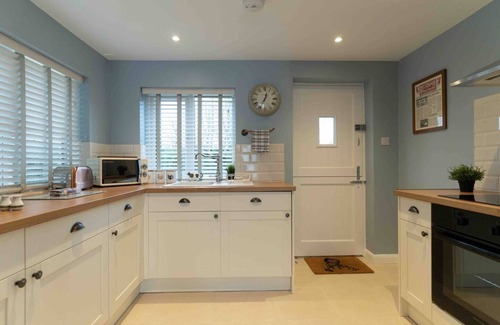 Milton-under-Wychwood Apartment | Impeccable 2-Bed Apartment in Chipping Norton