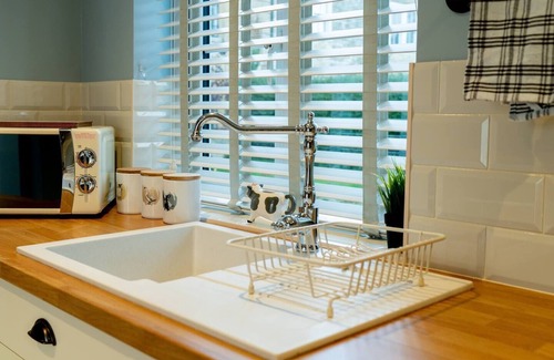 Milton-under-Wychwood Apartment | Impeccable 2-Bed Apartment in Chipping Norton