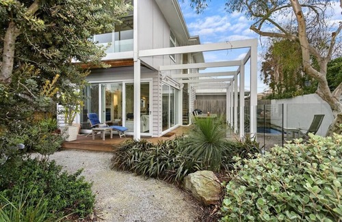 Barwon Heads House | Impeccable Ozone Summ