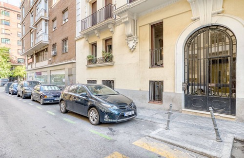 Goya Apartment | Impeccable Salamanca 3BR, in the best of Madrid, by Blueground