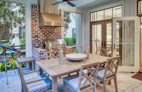 Olde Town House | Impeccably Designed Home in Wilson Cottages