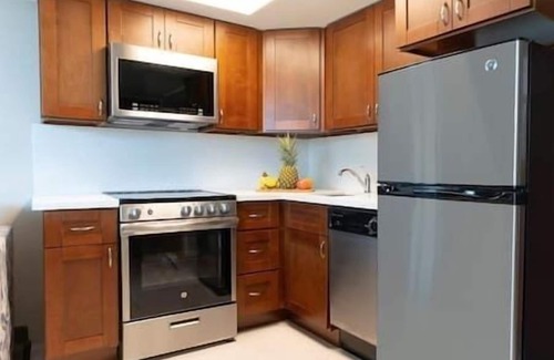 Waikiki Resort | Imperial Hawaiian Vacation Club Resort, Hot Tub!