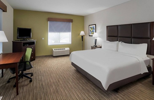 Flemington House | Impressive Room for Business Travelers! Free Wifi
