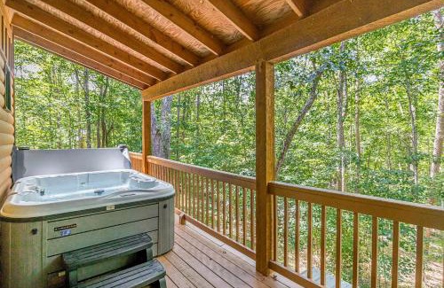 Helen House | Impressive Secluded Cabin with Fire Pit, Pool Table, Barbecue and Hot-tub in Cleveland, Georgia