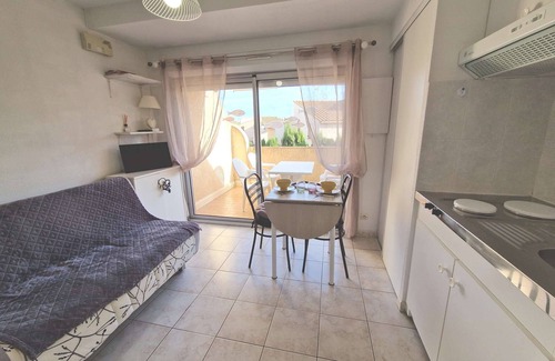 Marseillan Plage Apartment | In a closed residence, pleasant flat for 4 people