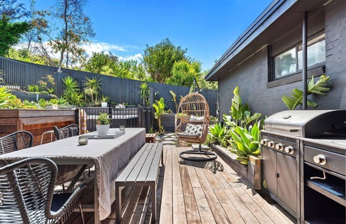 Blairgowrie House | In a coveted pocket in Blairgowrie within an easy walk to the bay and Village