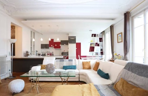 Faubourg-du-Roule Apartment | In a fantastic location overlooking the Arc de Triomphe & Champs Élysées