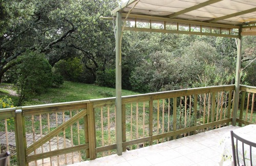 Galargues Cottage | In a Mediterranean park, quiet gîte, swimming pool, bike hire
