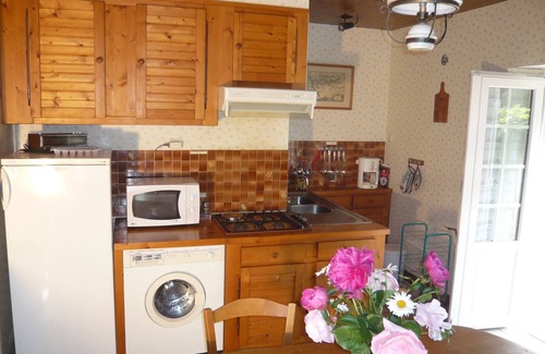 Murs-Erigne House | In a quiet hamlet, 3* GÎTE 10 minutes from ANGERS, (Internet by fiber).