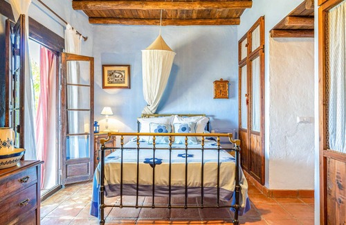 Algatocin House | In a quiet location, with magnificent panoramic mountain views, this authentic vacation home welcome