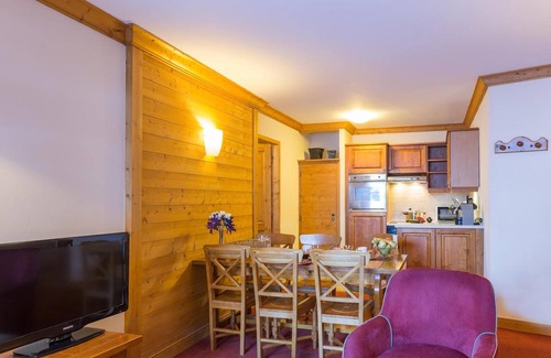 Arc-1950 Apartment | In Arc1950 heart, Residence5*! Deep Nature Spa!