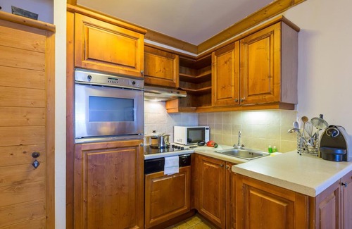Arc-1950 Apartment | In Arc1950 heart, Residence5*! Deep Nature Spa!