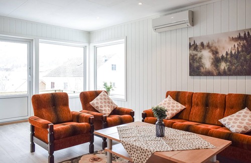 Ardalstangen Apartment | In Årdalstangen welcomes you this modern apartment with fjord view.