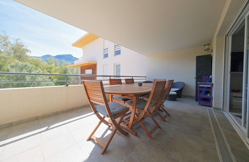 Calvi Apartment | In Calvi Super T3 new 70 m2 + Loggia 18 m2 facing south, beach and town center