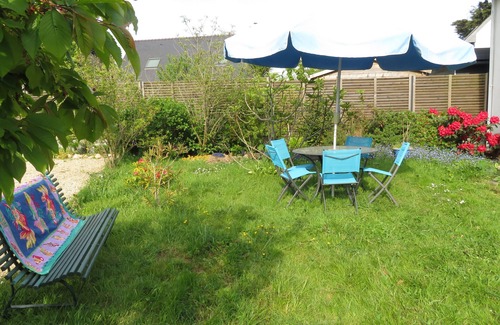 Sarzeau Apartment | IN CAME, BRIGHT, APARTMENT 5 PEOPLE, BEACH 50 M? GARDEN? WIFI PARKING