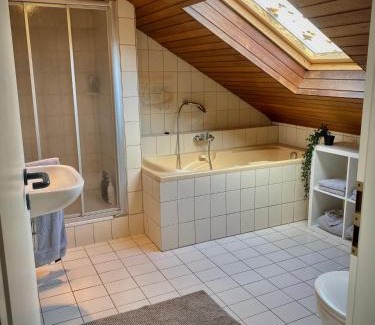 Emmerich Apartment | In der Natur gelegene Wohnung mit Weitblick