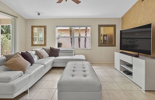 Jog Road House | In Gated Community in West Delray 3 Miles West of Beach - 5 Months Minimum term