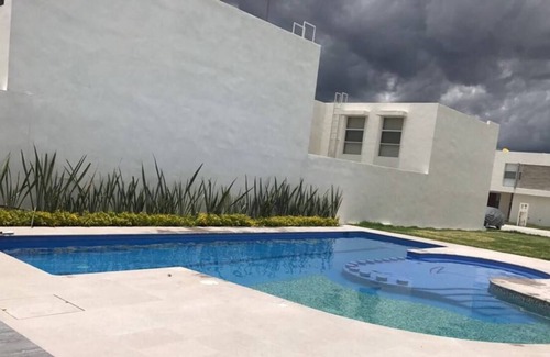 San Luis Potosi House | In Industrial Zone, pool, Gym, 24/7 surveillance.