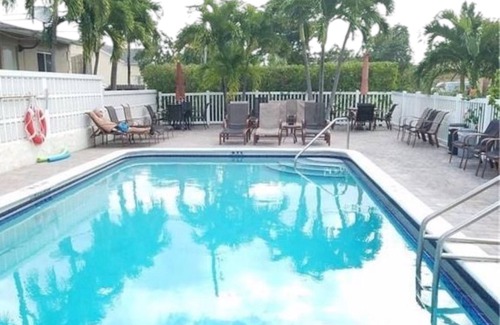 Pompano Beach Condo | In New Beautiful " Pompano Beach " central quiet location