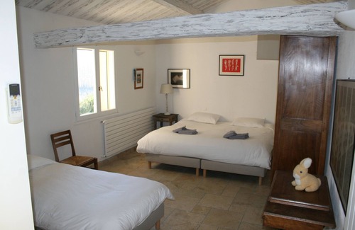 Malaucene Other | In Provence, a centuries-old farmhouse in the heart of the Mont Ventoux regional park.