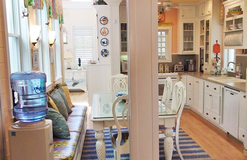 Seaside Cottage | In Seaside Proper, 'Sealink', 4 Houses from Beach, Gulf View