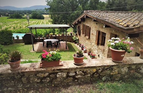 Sovicille Cottage | In Siena's surroundings, beautiful house for 2-4 people, with garden and pool