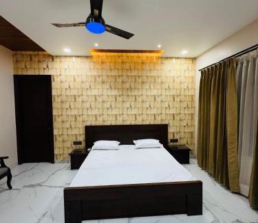 Amritsar Hotel | Sukuun