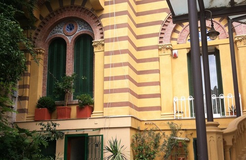 Vomero Apartment | In the drawing room of Naples