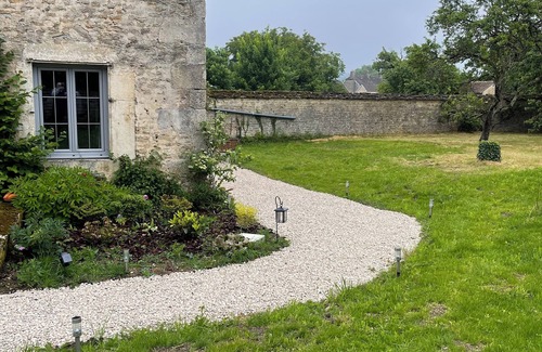 Saint-Broing-les-Moines House | In the heart of the National Forest Park, come and recharge your batteries at Prieuré St Broing