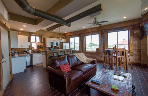 Hot Springs Apartment | In the Heart of Downtown Historic Hot Springs