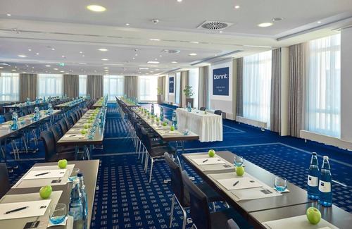 Erfurt Old Town House | In the heart of Erfurt - standard room at Hotel Dorint