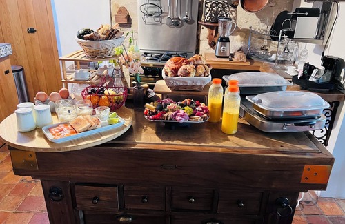 Fontainebleau Cottage | In the heart of Fontainebleau! "Les Anges de Fleury" Maison Hotel de Tourisme