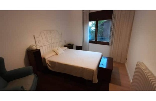 Puigcerda Apartment | In the heart of Puigcerdà, a short walk from the lake