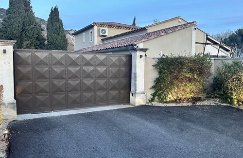 Cheval-Blanc Villa | In the heart of the luberon, character villa with swimming pool