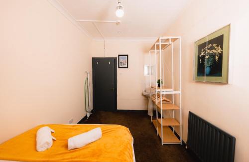 Newington Apartment | In the Heart of the Old Town Apartment