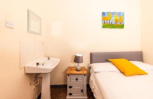 Newington Apartment | In the Heart of the Old Town Apartment