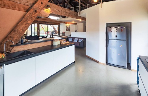 Capestang House | In the heart of the village of Capestang, this spacious and comfortable vacation home welcomes you w