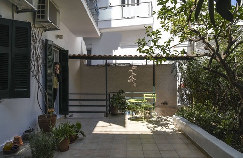 Thissio Apartment | In the loveliest neighbourhood of Athens!