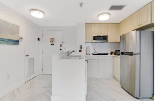 Southwest Orlando Apartment | In the middle of the fun CLOSE TO UNIVERSAL International drive 2 bedroom suite