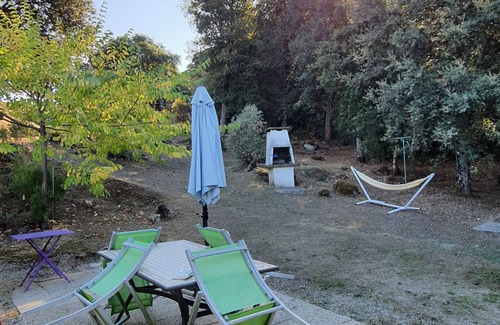 Sollacaro House | In the shade of oak trees 8 minutes from the beach