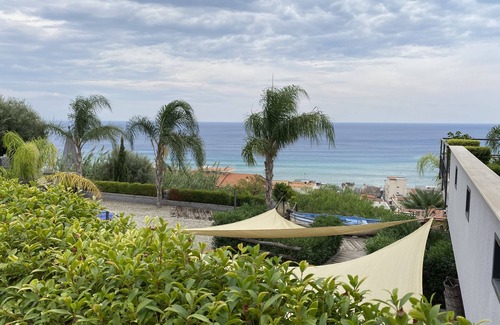 Giardini Naxos Villa | In the sky, by the sea, *VILLA VITTORIO* TAORMINA, ETNA & SEAVIEW