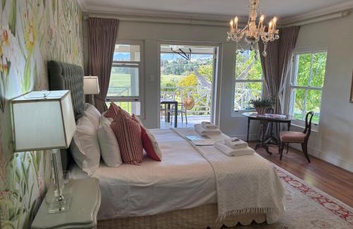 Die Boord House | In the Vine Country Manor Guesthouse