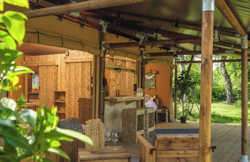 Zuna Cabin | In this delightful tensuite you will experience a great outdoor and indoor vacation!