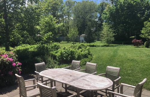Vineyard Haven House | In Town Historic Captain's house