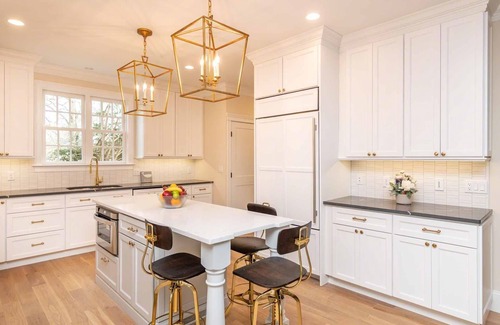 Edgartown House | In-Town Modern Colonial Compound With Pool